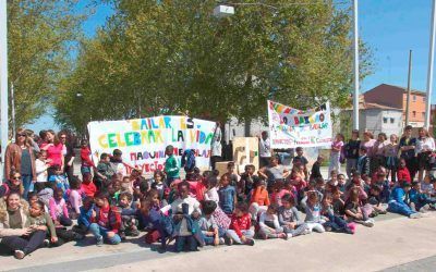 Pasacalles infantil: La Máquina de bailar se va al Ramiro Solans